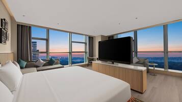 Suite | Edredón y artículos del minibar gratis