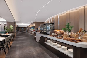 Daily buffet breakfast for a fee