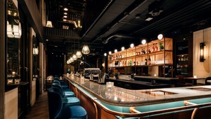 Bar (on property) - Ruby Lilou Hotel Marseille by IHG (Marseille)