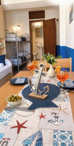 Beautiful Santa Barbara. Exclusive loft, studio apartment 4 single beds.