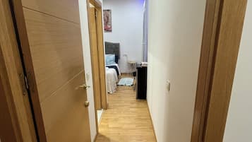 Habitación Confort, 1 cama Queen size, baño privado | Wifi gratis
