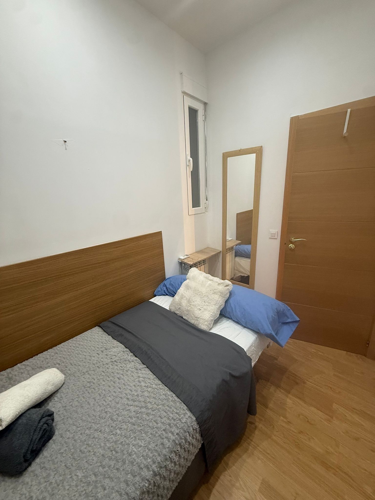 Habitación básica | Wifi gratis y ropa de cama 