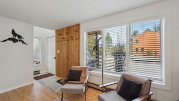 House (1 Bedroom) | Interior