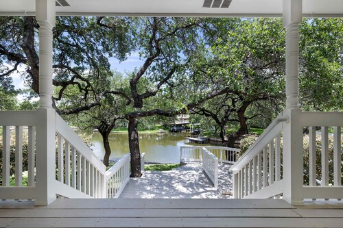 Mallard Point Lake House