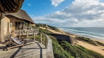 Basic Room, Ocean View | Property grounds