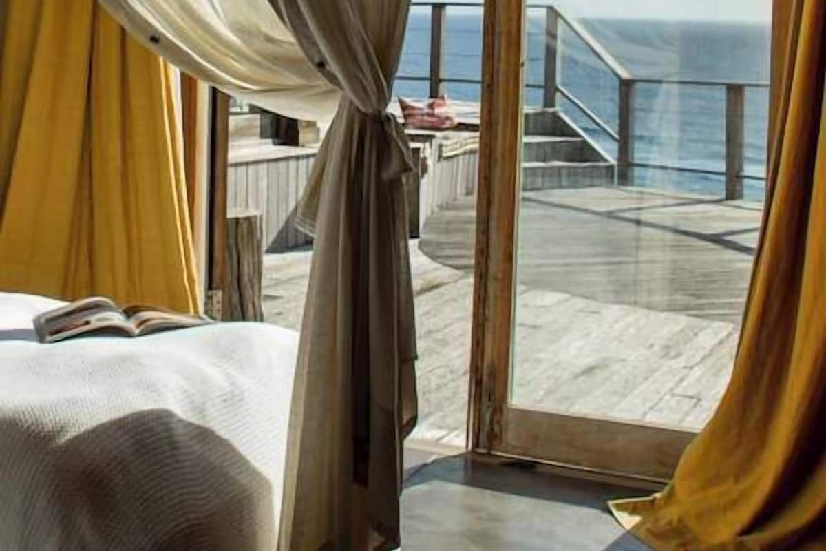 Basic Room, Ocean View | Desk, laptop workspace, free WiFi