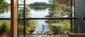 Architect-designed cabin with Harefjord views