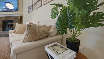 House, 4 Bedrooms, Executive Level | Interior
