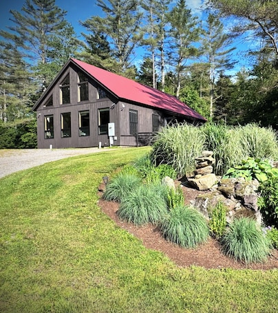 Exterior. The Landgrove