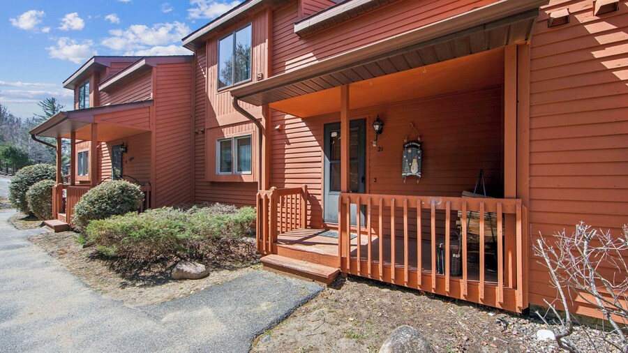 Hawkeye by Avantstay Heated Pool + Rec Lounge Near Gore + Main St
