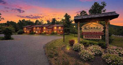 Hawkeye by Avantstay Indoor Heated Pool + Rec Lounge Near Gore + Main St