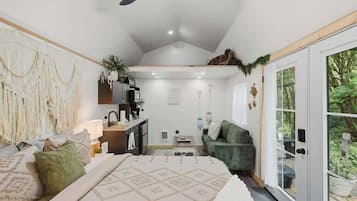 WiFi, bed sheets