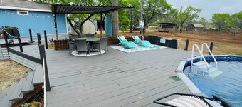 Cozy 1-bedroom cottage in serene Jourdanton with private pool and deck.