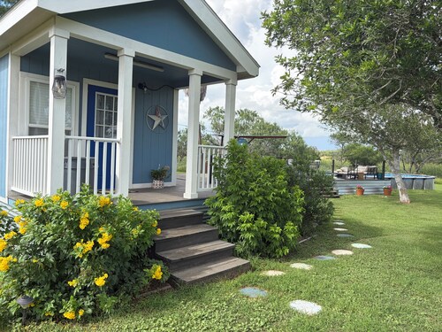 Cozy 1-bedroom cottage in serene Jourdanton with private pool and deck.