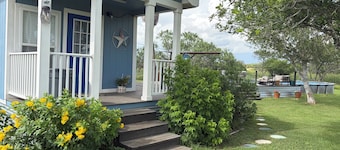 Cozy 1-bedroom cottage in serene Jourdanton with private pool and deck.