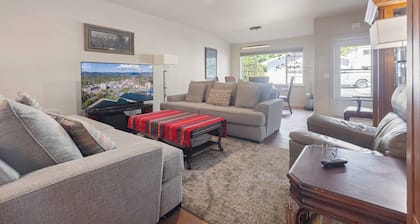 Warm & Friendly Condo Downtown Coeur d'Alene