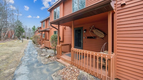 Twister by Avantstay Sauna + Indoor Heated Pool + Rec Lounge Near Gore Mtn