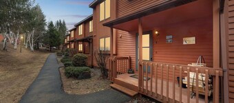Arena by Avantstay Sauna + Indoor Heated Pool + Rec Center Near Gore Mtn