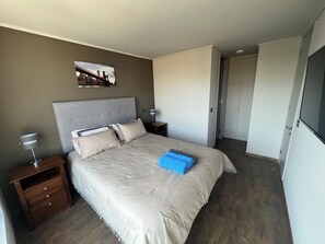 Iron/ironing board, free WiFi - Lorenzo de Medicis (Las Condes)