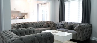 Grand 6BR Home | Designed for Families & Large Groups