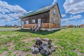 Exterior - Newly Added! Spacious 4 Bedroom Cabin • Hot Tub • Just 25min to West Yellowstone (Island Park)