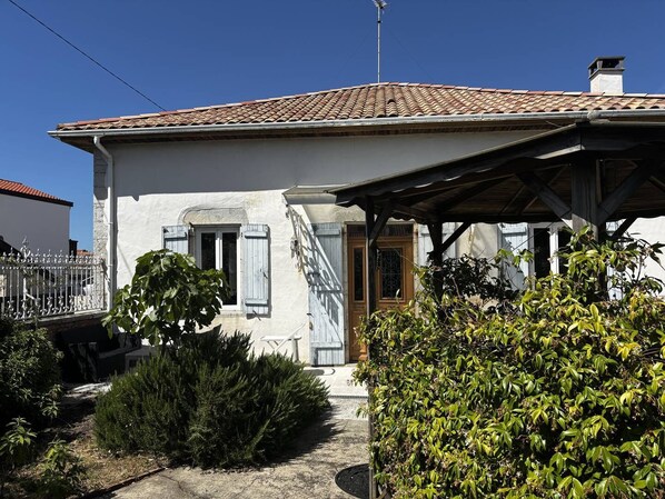 Exterior - Vrbo Property (VIEUX BOUCAU LES BAINS)