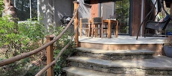 Snug Oasis - Hidden Garden Gem Steps From Everything