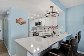Fridge, microwave, oven, stovetop - Waterview #105 - condo with tranquil Intracoastal views in Indian Shores. (Indian Shores)