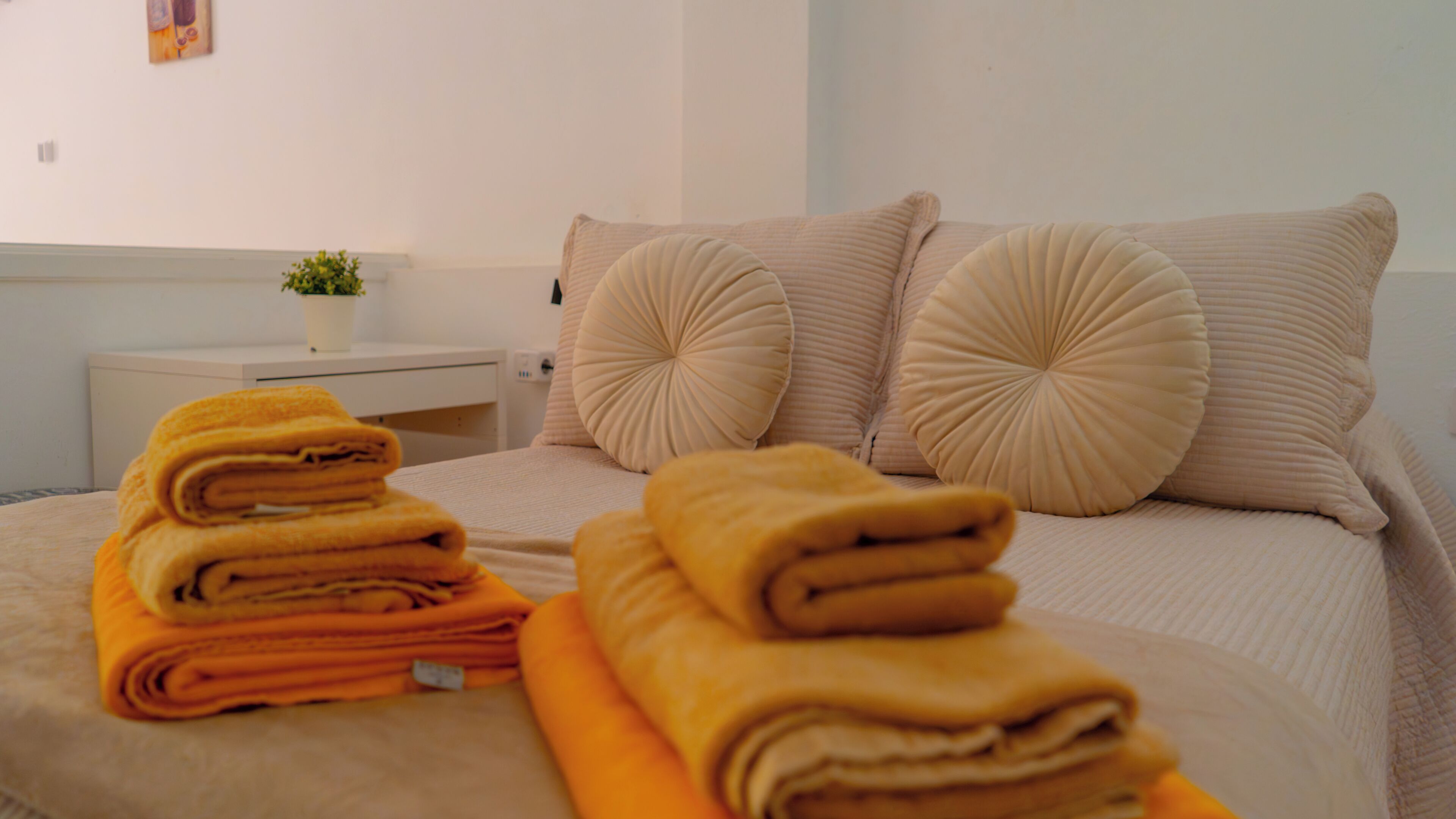 Comfort Apartment | Iron/ironing board, WiFi (free)