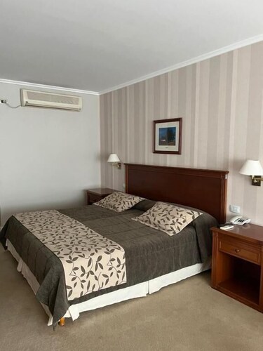 Howard Johnson by Wyndham Rio Ceballos
