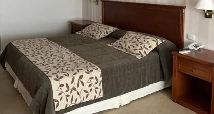 Howard Johnson by Wyndham Rio Ceballos