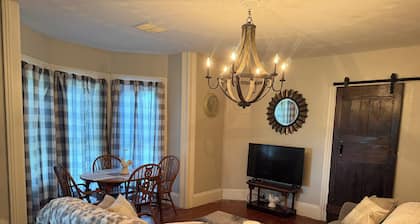 Charming 1870 Farmhouse Near Beach & Fishing