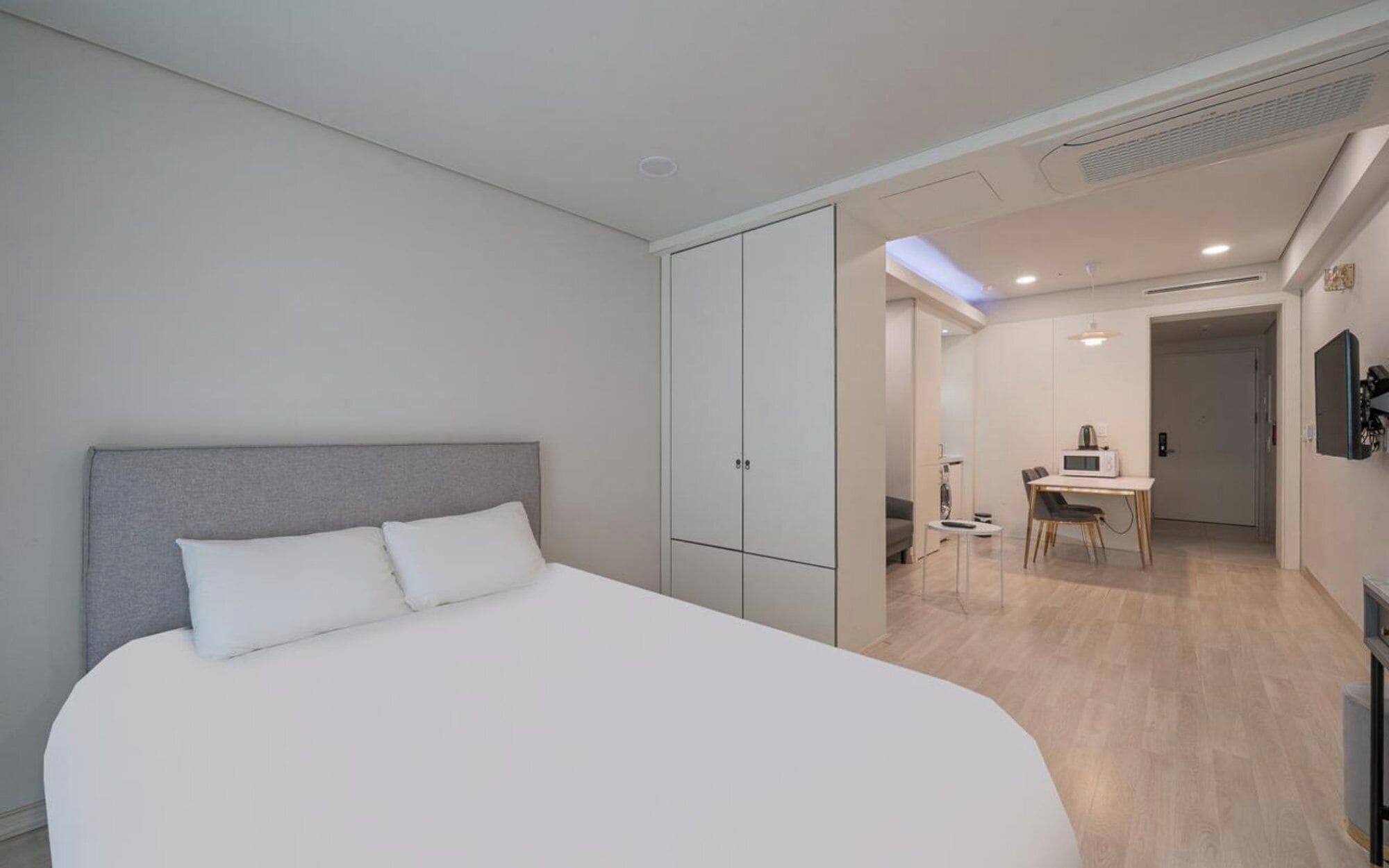 Wi-Fi gratuit, draps fournis