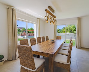 Dining - Villa Ursa | 6 bedrooms | Jacuzzi | Benagil (Carvoeiro)