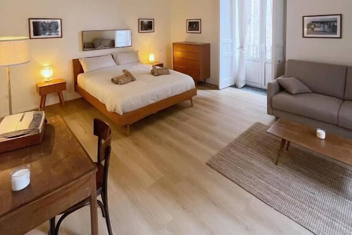 Habitación cuádruple, balcón, vistas a la ciudad | Wifi gratis
