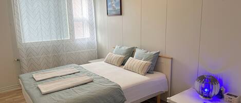 2 habitaciones, tabla de planchar con plancha y wifi gratis