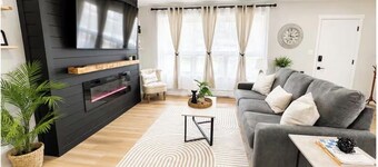 2-bedroom house in perfect Brandon with cool AC and charm