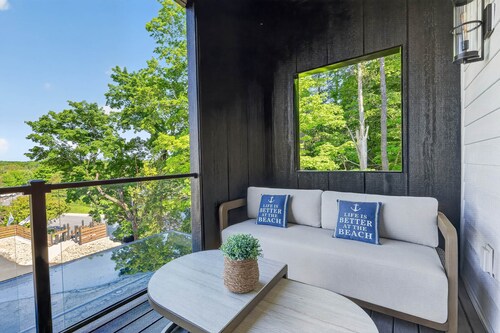 Pearl Of Sister Bay Luxury Downtown Condo