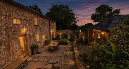 Stonethwaite Barn, Dalston - a luxurious, dog friendly barn