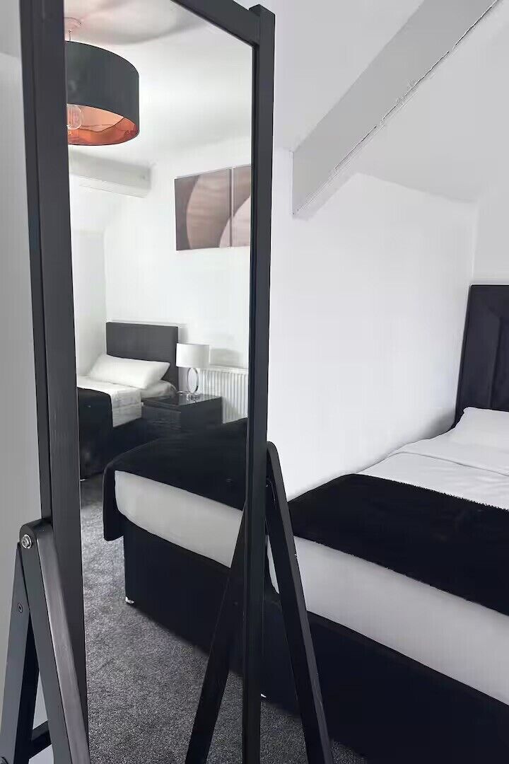3 bedrooms, WiFi, bed sheets