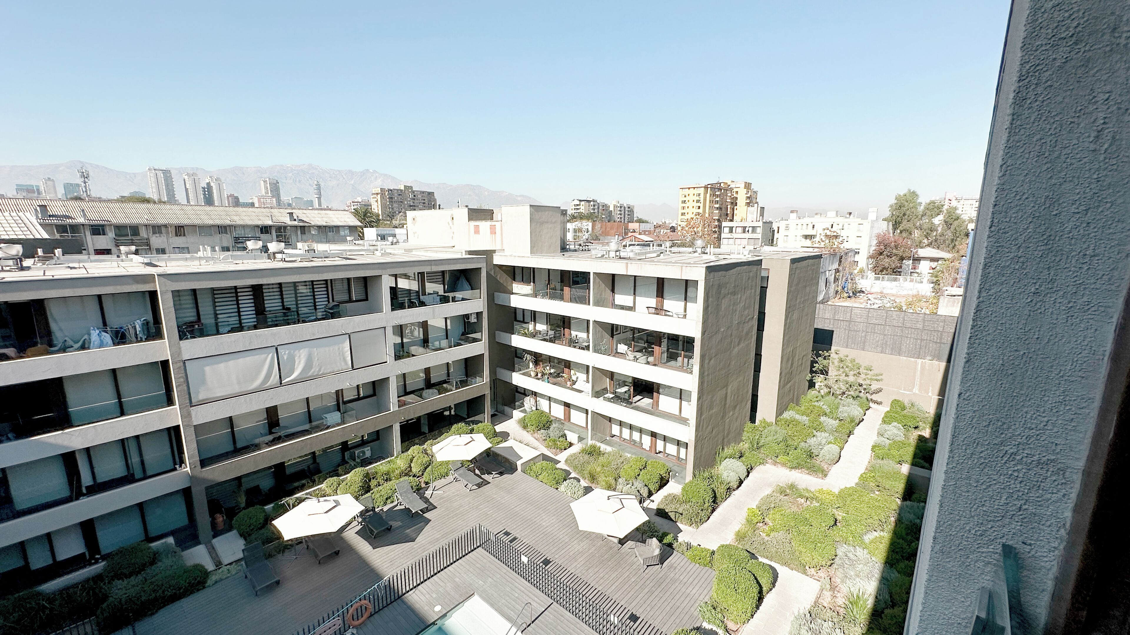 Estudio estándar, Aire acondicionado, vistas a la piscina | Exterior
