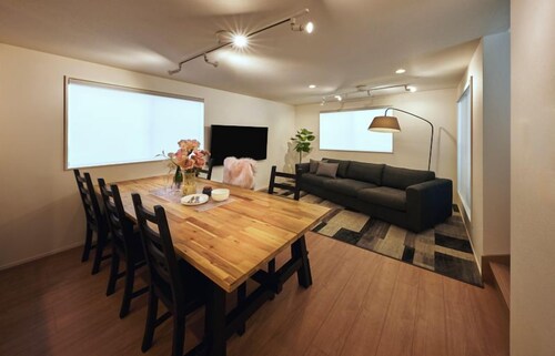 The Base Tenjin Minami