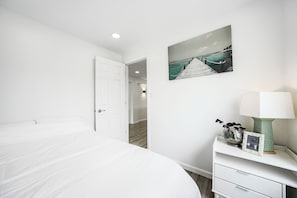 4 bedrooms, travel cot, free WiFi, bed sheets