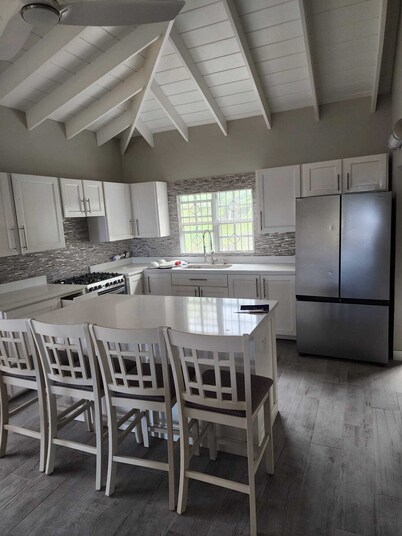 Peaceful 3BR St. Kitts Mountain Getaway