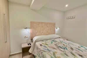 Room - Matxitxako Etxea, renovated apartment in the port (Bermeo)