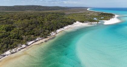4 bedroom holiday house at Happy Valley
Sleeps 16