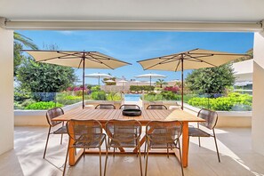 Outdoor dining - Domaine De Cocagne N°2 - Pool & Sea View, Cagnes sur Mer, France (Cagnes sur Mer)