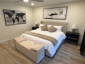 3 bedrooms, iron/ironing board, free WiFi, bed sheets - R&R Camelback Getaway (Scottsdale)