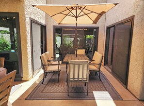 Outdoor dining - R&R Camelback Getaway (Scottsdale)