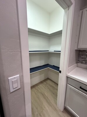 Interior - Serene 3-bedroom house with AC in sunny Phoenix (Phoenix)